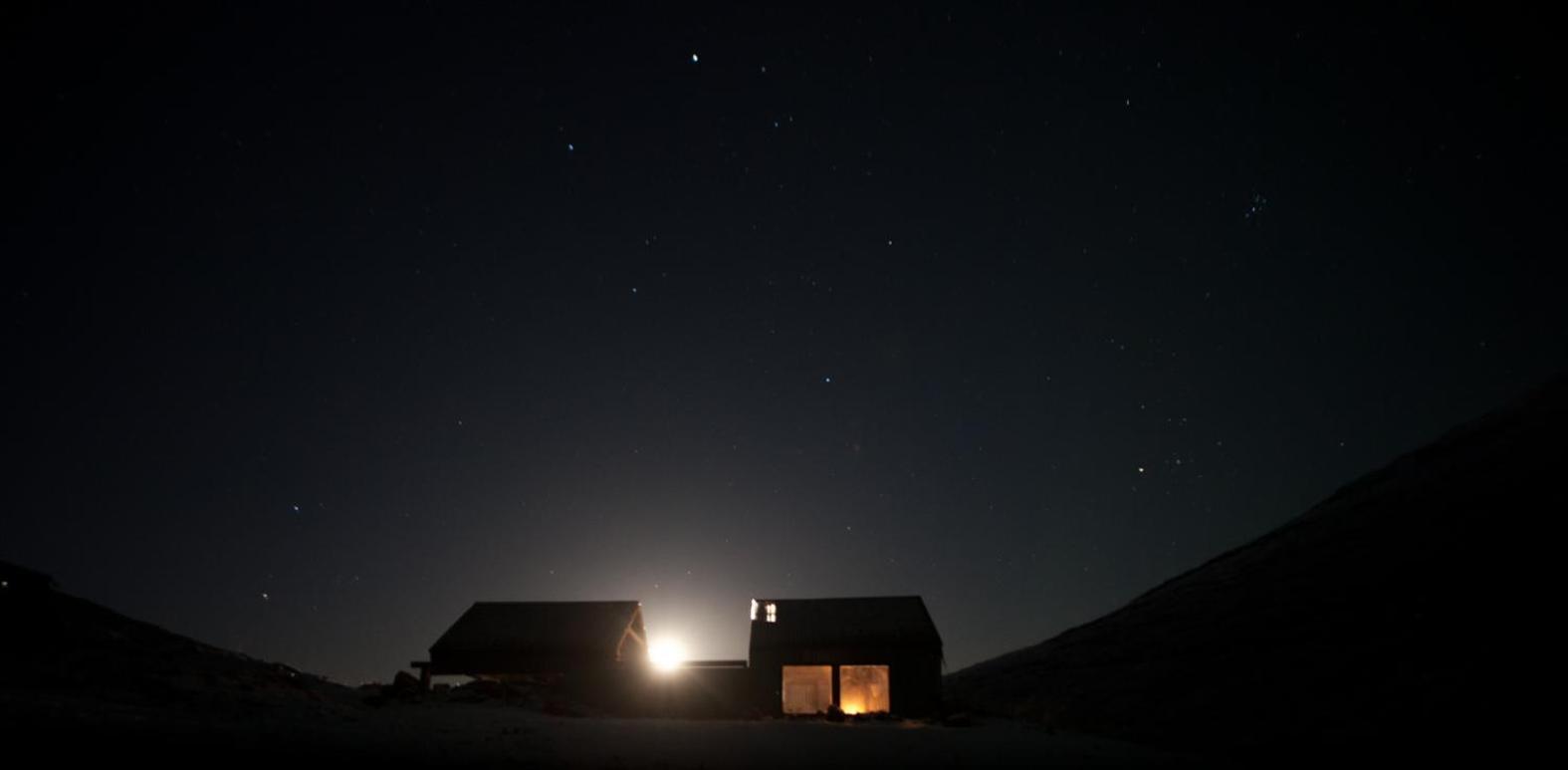 Wilderness Center / Obyggthasetur Islands Hotel Exterior foto