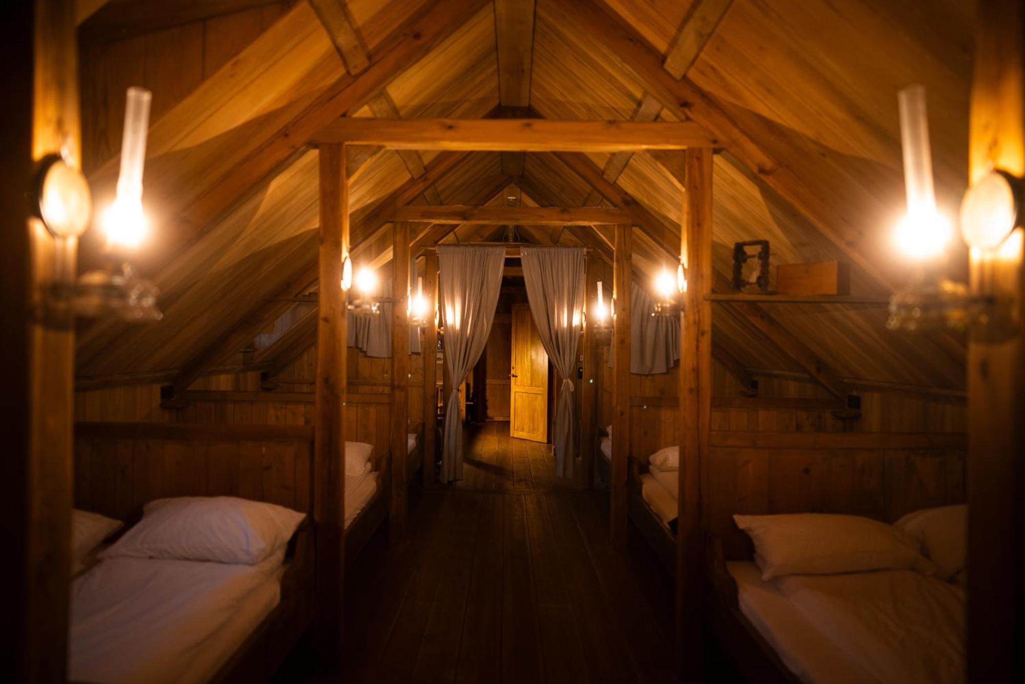 Wilderness Center / Obyggthasetur Islands Hotel Exterior foto