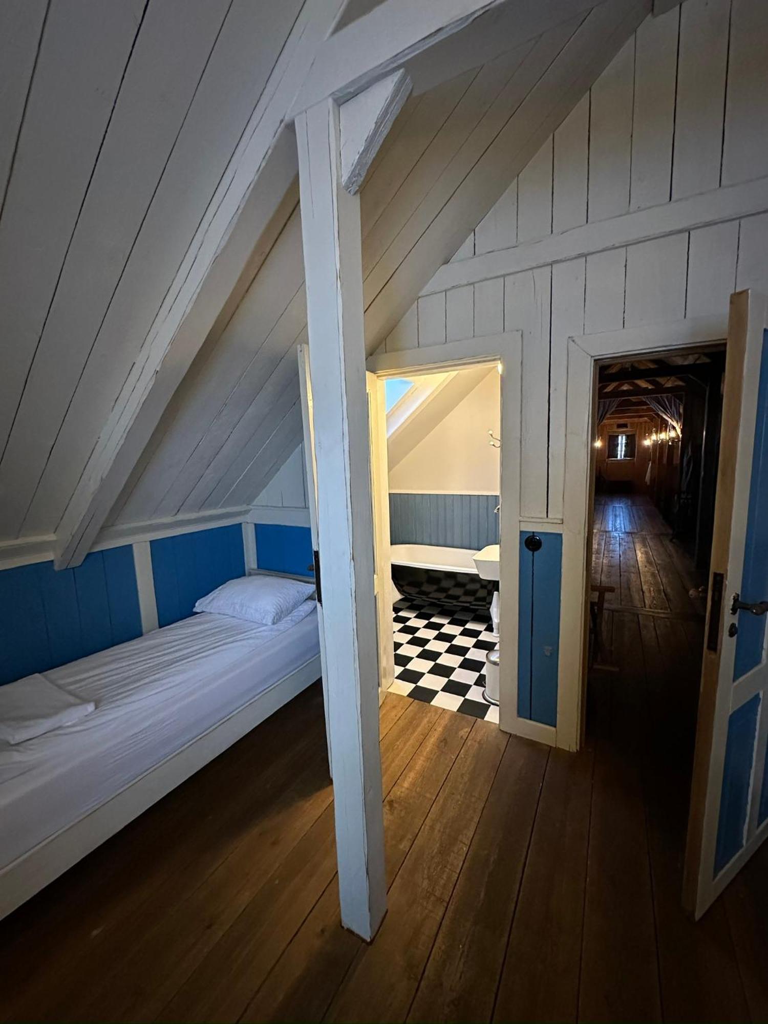 Wilderness Center / Obyggthasetur Islands Hotel Exterior foto