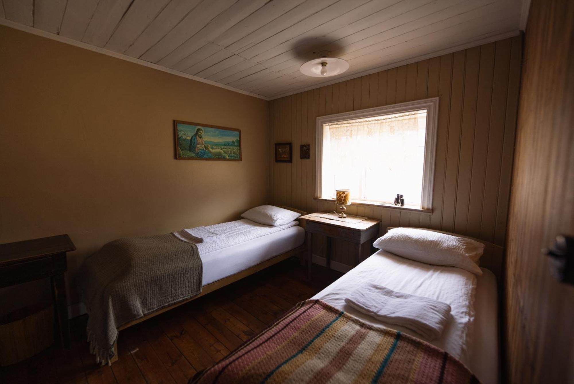 Wilderness Center / Obyggthasetur Islands Hotel Exterior foto