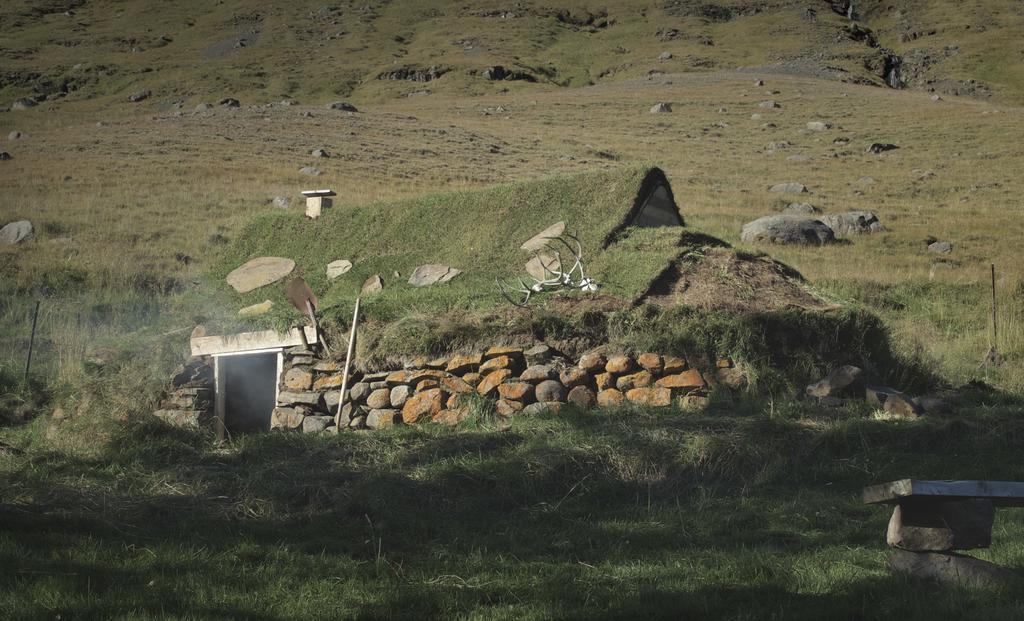 Wilderness Center / Obyggthasetur Islands Hotel Exterior foto